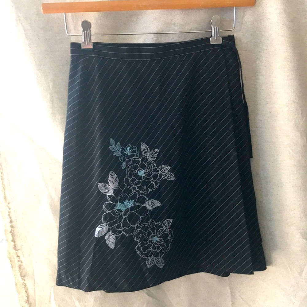 Ann Taylor Embroidered Wrap Skirt 0P